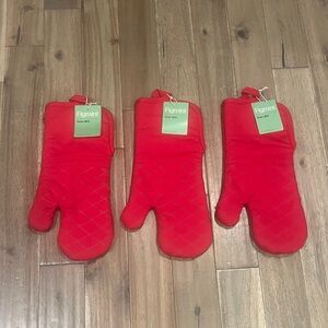 Figmint by Target Red Oven Mitts Gloves 100% Cotton Shell + Lining Set of 3 NWT